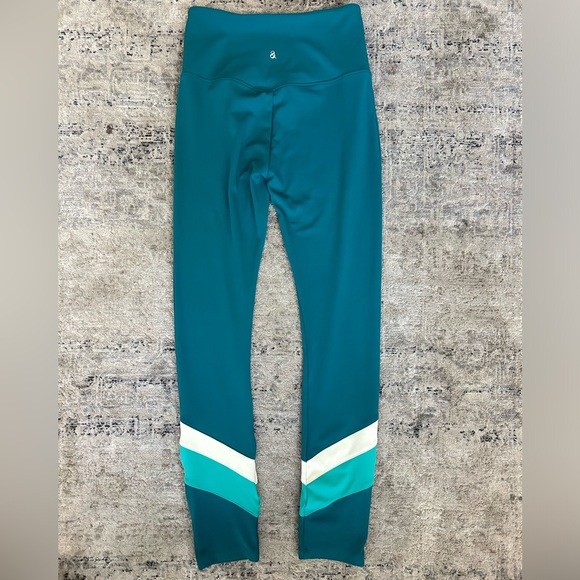 Lou & Grey Colorblock Luvstretch Pocket Leggings Size XS - Picture 3 of 6